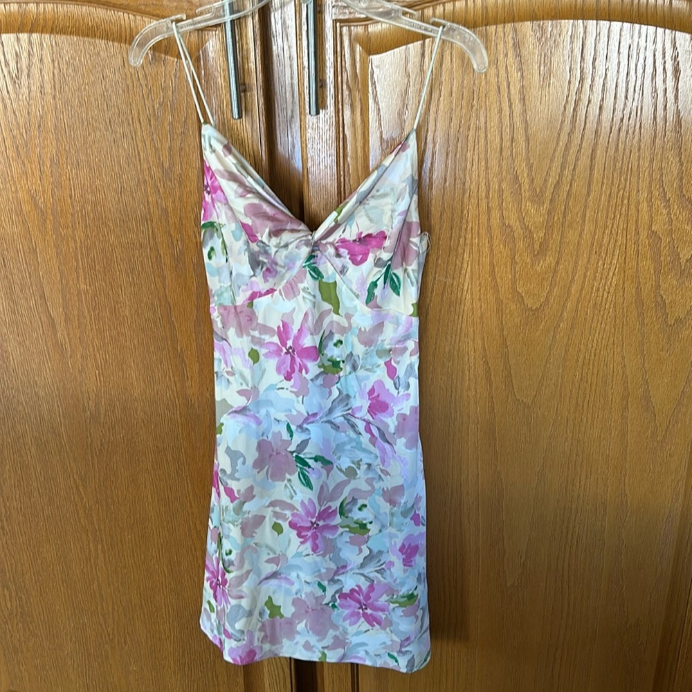 Princess Polly Floral Dress - Only worn once. Size 2.